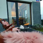 샬레 Chwilo Trwaj Dom Z Jacuzzi, Sauna I Kominkiem Z Widokiem Na Gory Pilsko *