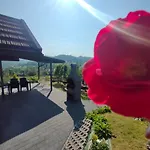 Chwilo Trwaj Dom Z Jacuzzi, Sauna I Kominkiem Z Widokiem Na Gory Pilsko 샬레