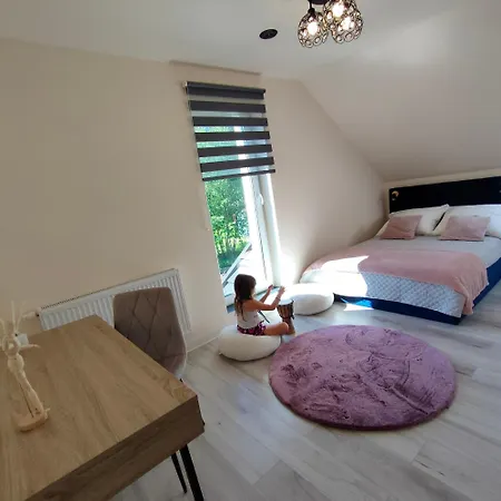 Chwilo Trwaj Dom Z Jacuzzi, Sauna I Kominkiem Z Widokiem Na Gory Pilsko * Korbielów