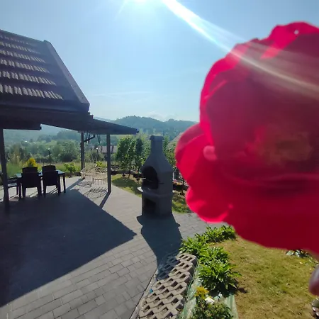 Chwilo Trwaj Dom Z Jacuzzi, Sauna I Kominkiem Z Widokiem Na Gory Pilsko Dağ evi