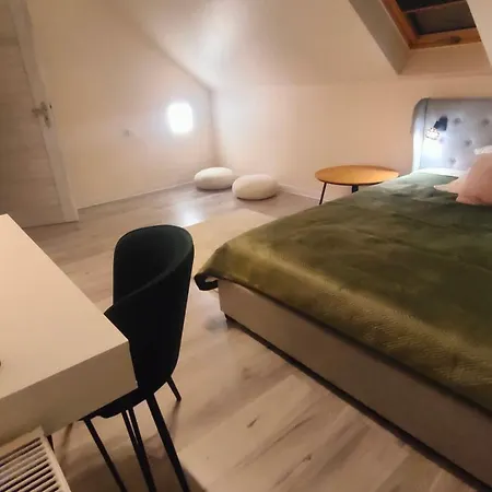 Horská chata Chwilo Trwaj Dom Z Jacuzzi, Sauna I Kominkiem Z Widokiem Na Gory Pilsko Korbielów