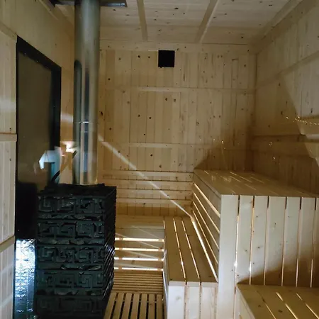 בקתה Chwilo Trwaj Dom Z Jacuzzi, Sauna I Kominkiem Z Widokiem Na Gory Pilsko *