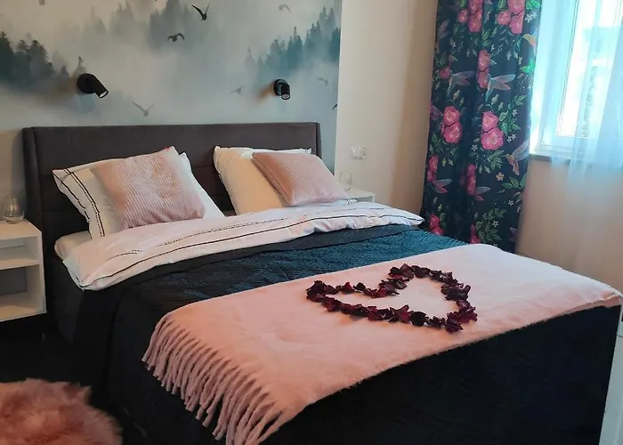 Chwilo Trwaj Dom Z Jacuzzi, Sauna I Kominkiem Z Widokiem Na Gory Pilsko Alpstuga Korbielów