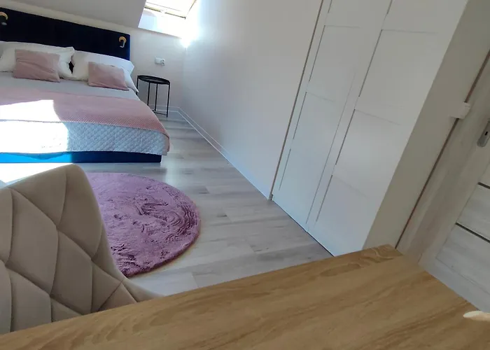 Chwilo Trwaj Dom Z Jacuzzi, Sauna I Kominkiem Z Widokiem Na Gory Pilsko * Korbielów